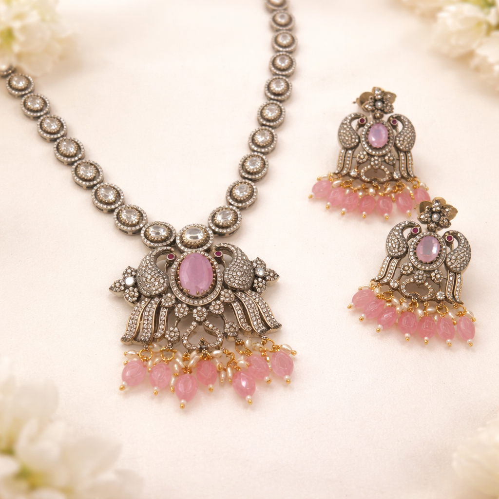 Victorian Single layer necklace