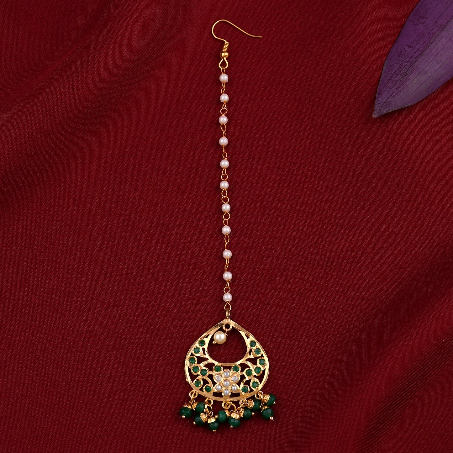 Dazzling Gold Plated Jadau Necklace Set