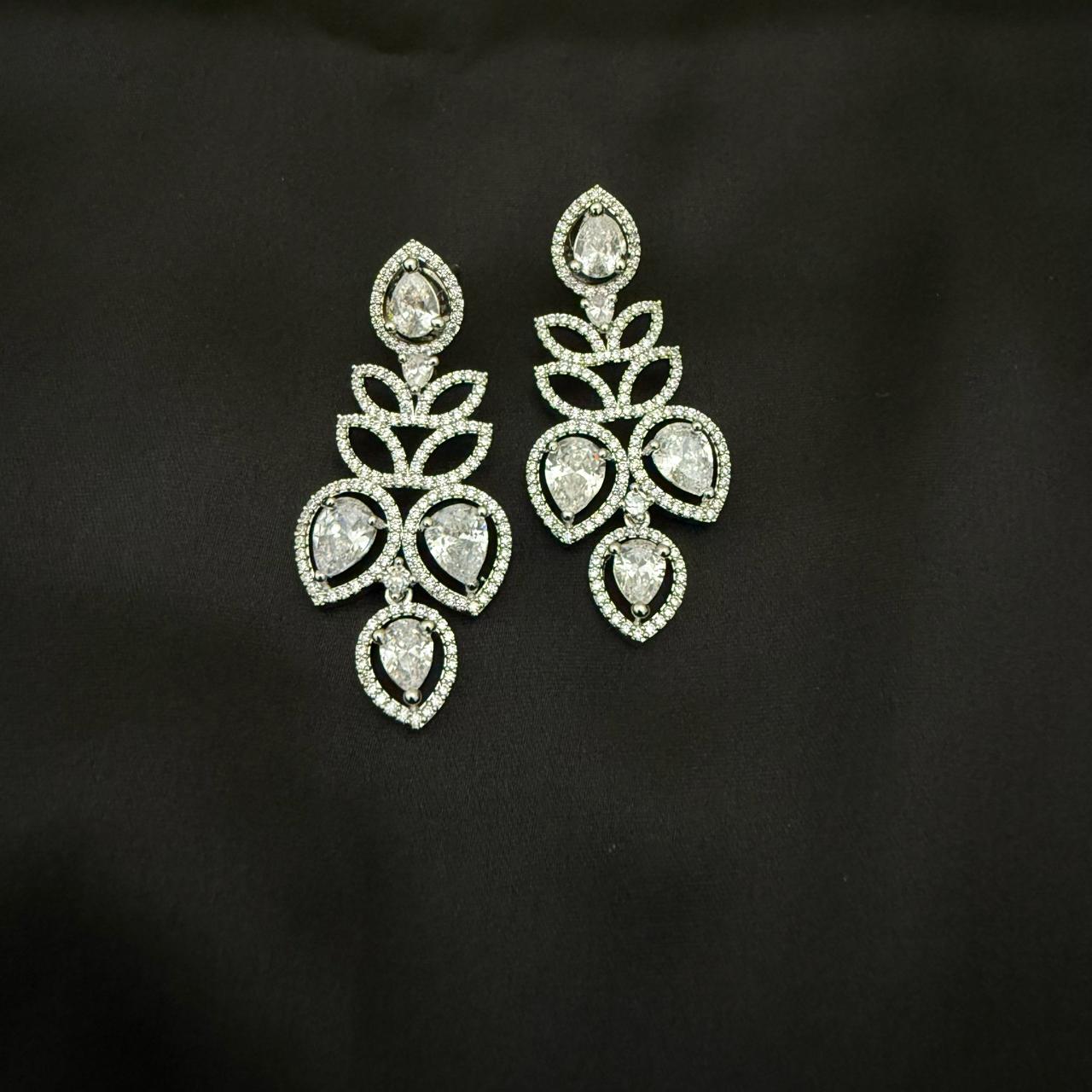 Leaf Design Zircon Necklace Set