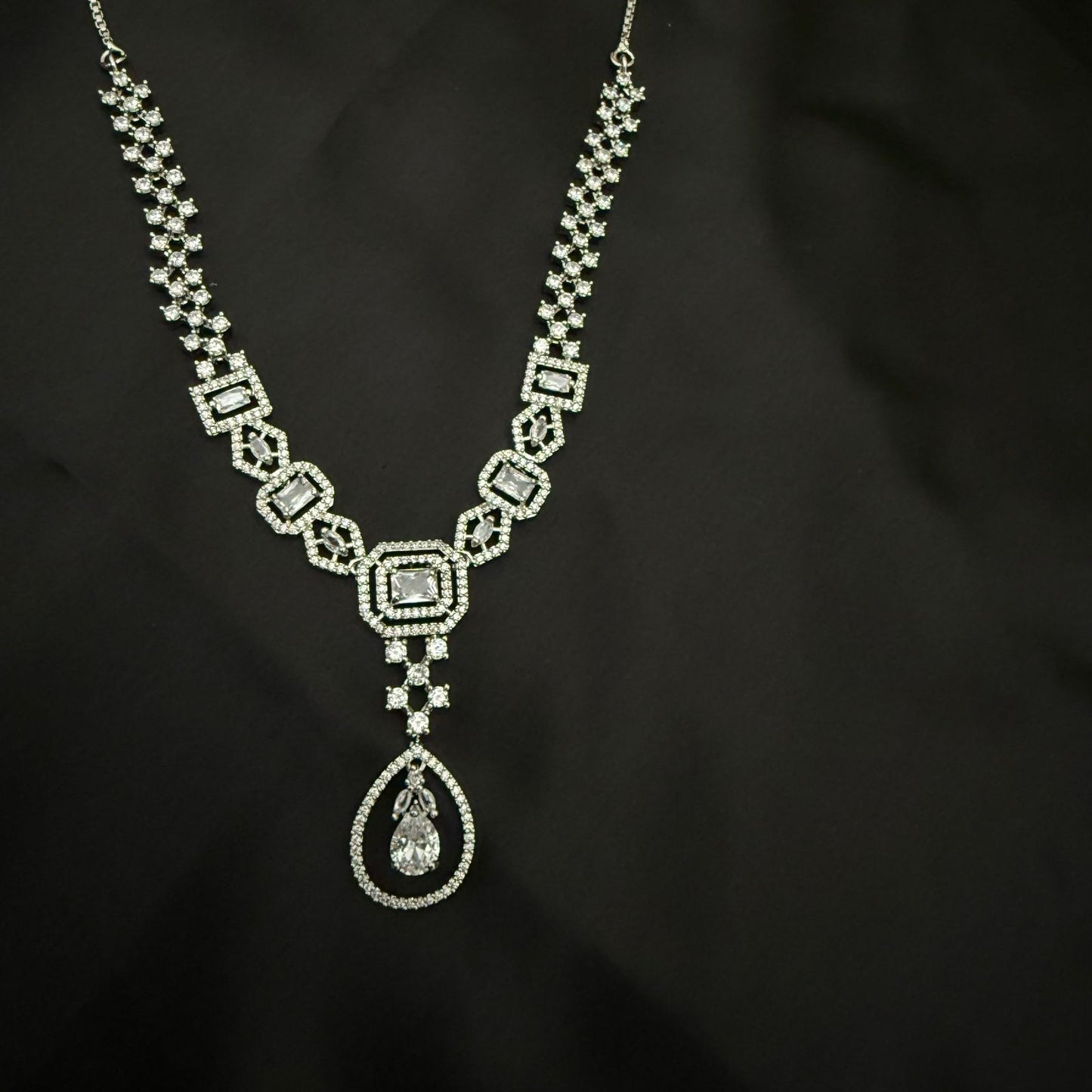 Graceful Zircon Necklace Set
