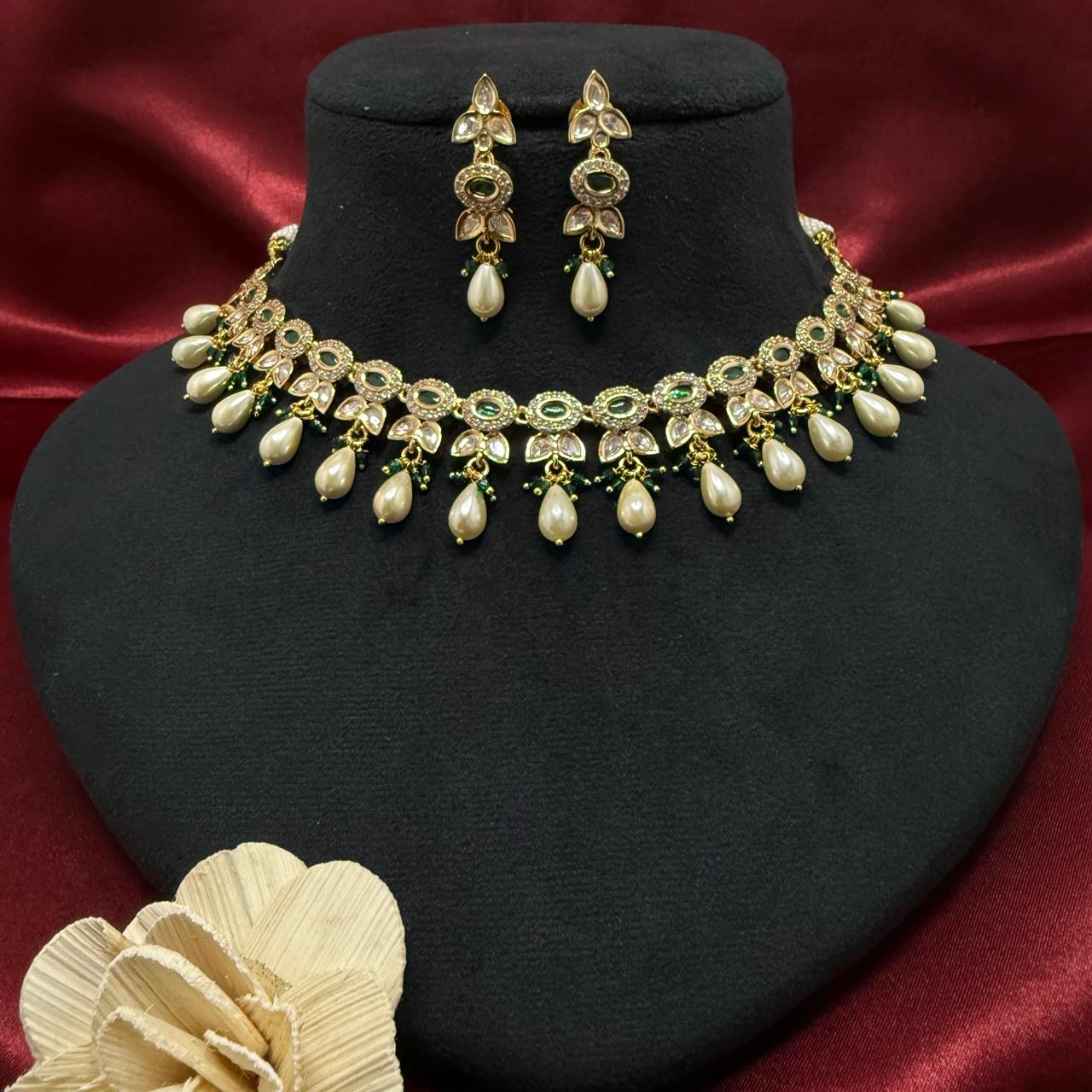Royal Kundan Necklace Set