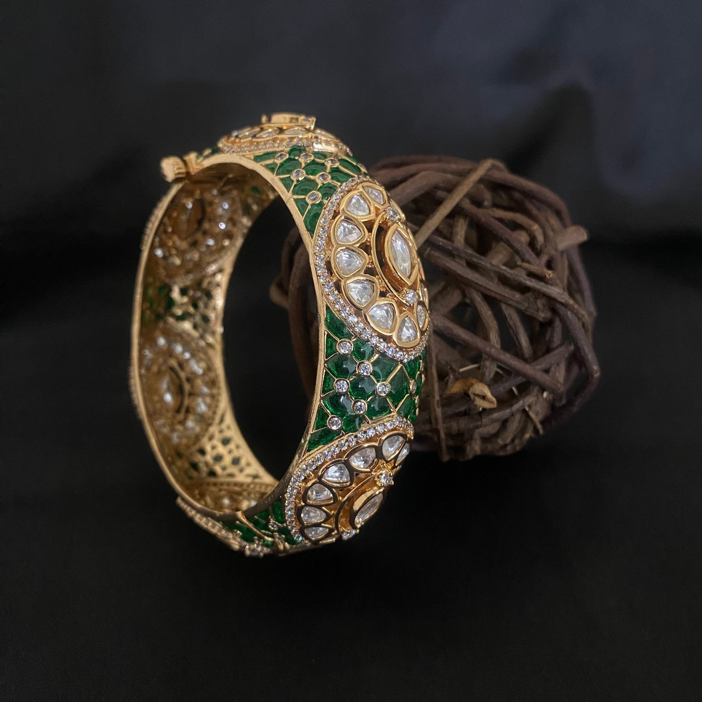 Exclusive Kundan Bracelet