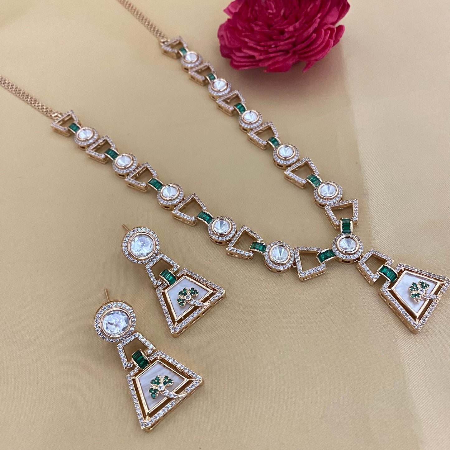 Dazzling Kundan Polki Necklace Set