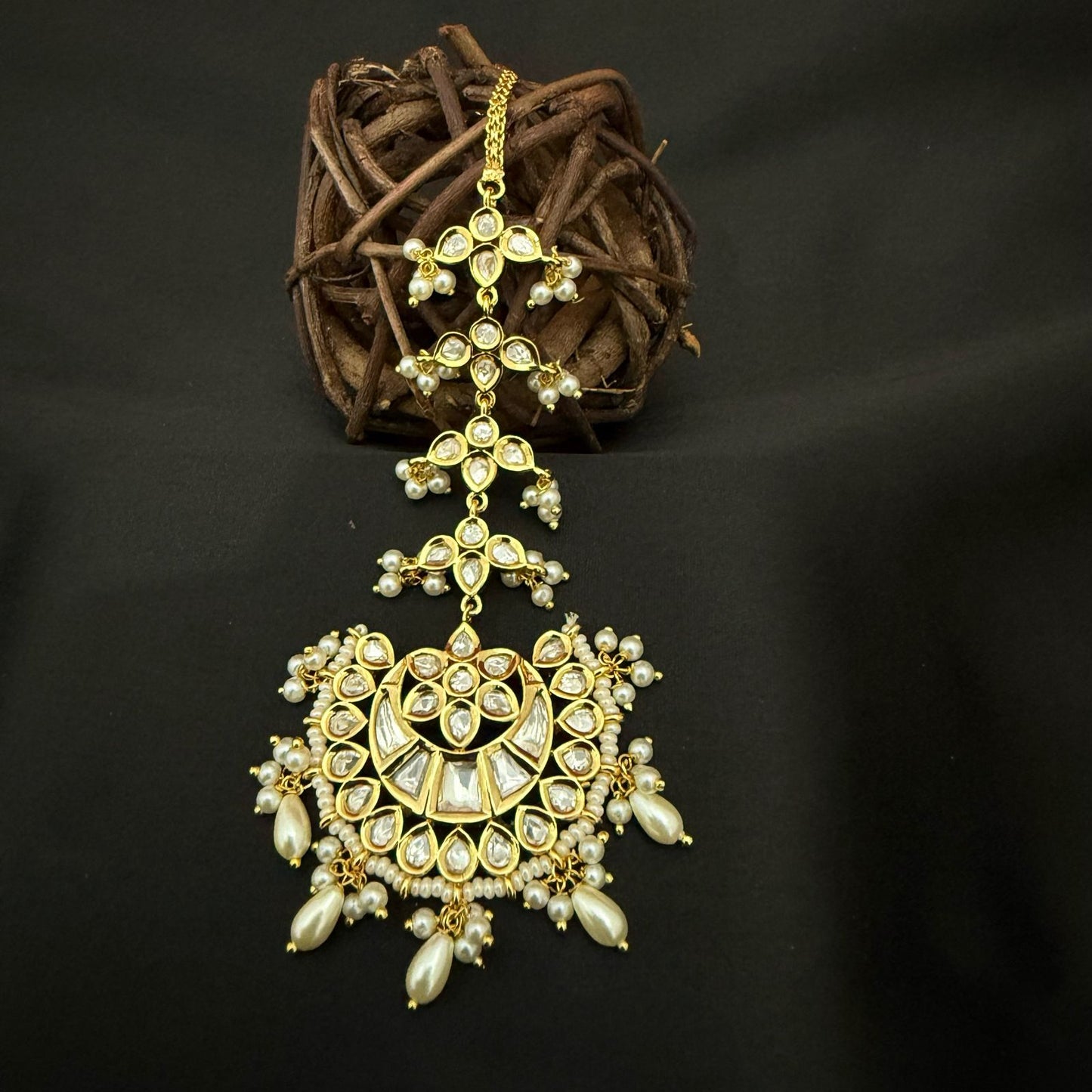 Beautiful Design Kundan Maang Tikka