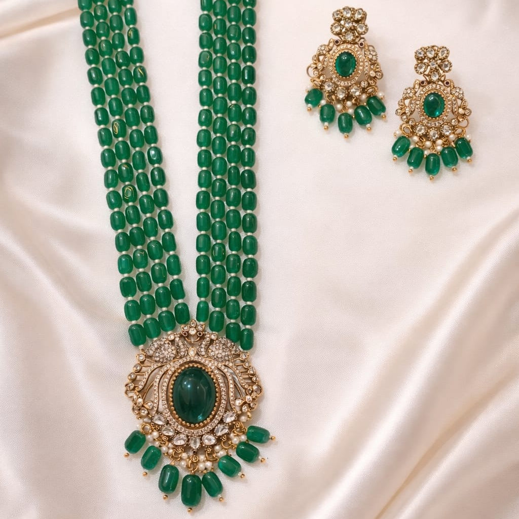 Green Pendant with Beads Mala