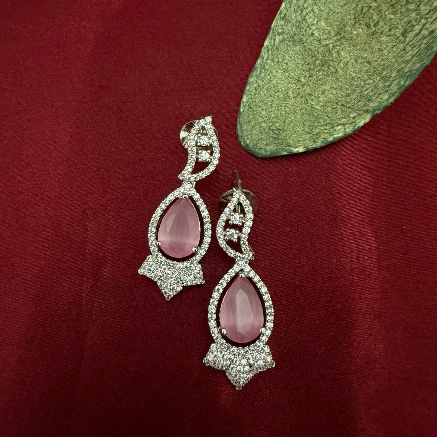 Elegant silver Plated Necklace Set