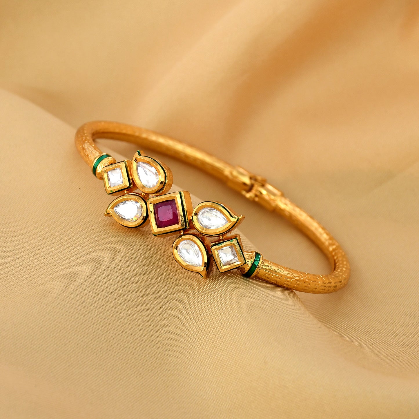 Kundan Bracelet With Meenakari Work