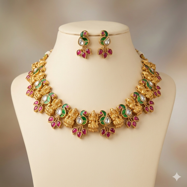Exquisite Peacock Design Necklace Set