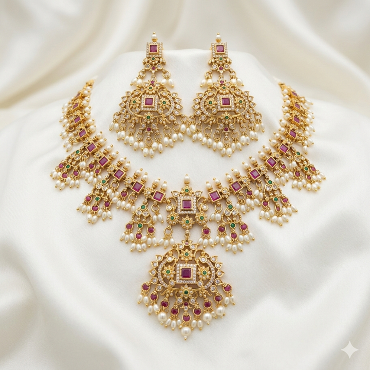 Beautiful Antique Necklace Set