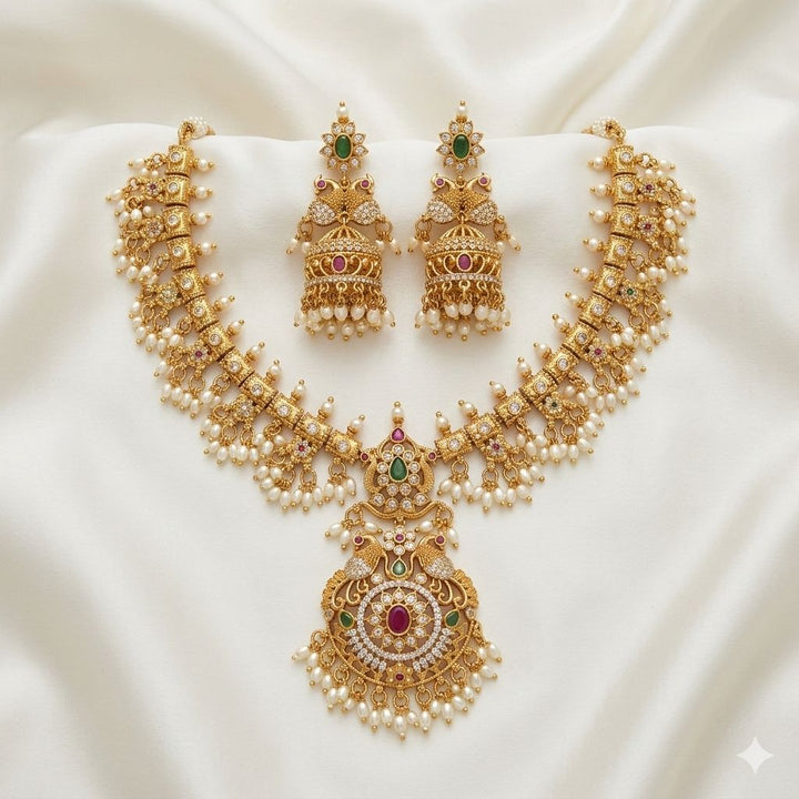 Short Antique Necklace Set