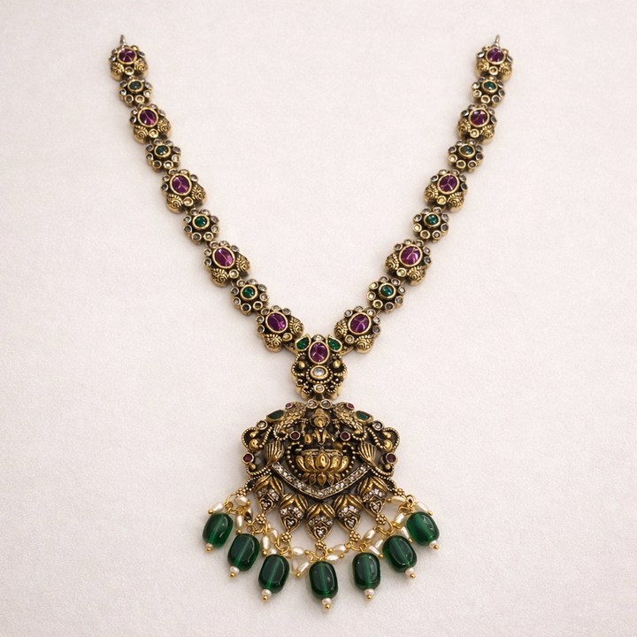 Antique  Pendant Necklace Set