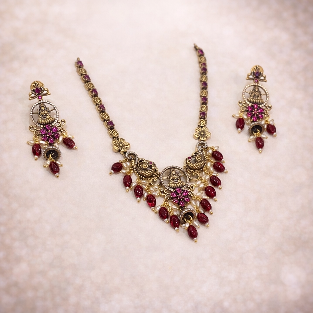 Antique Necklace Set