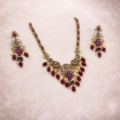 Antique Necklace Set