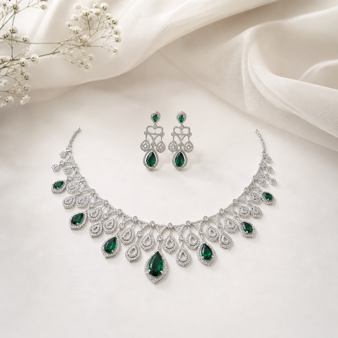 Emerald Pear Shape Necklace Set