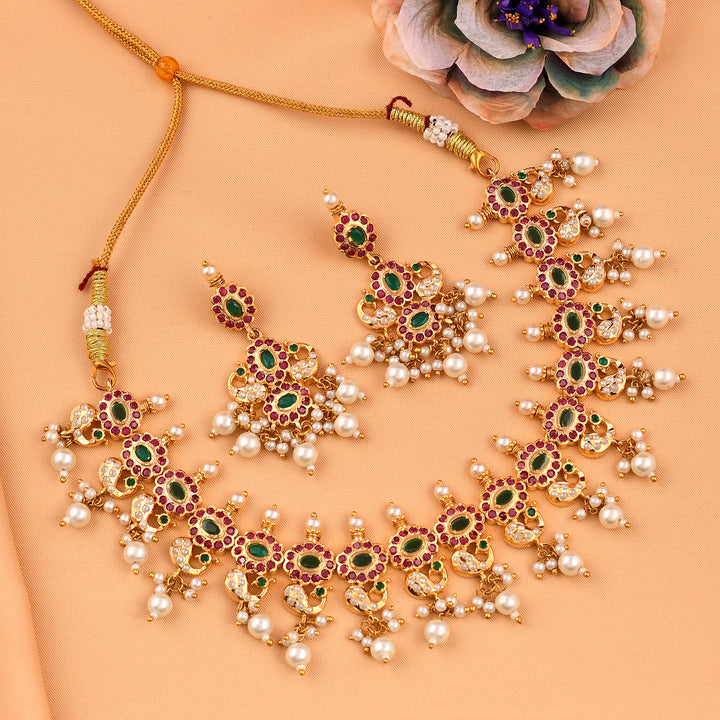 Elegant Gold Plated Jadaau Necklace Set