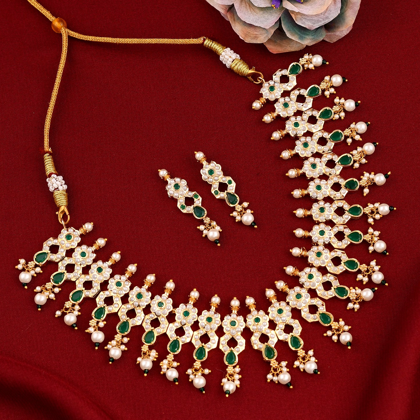 Dazzling Gold Plated Jadau Necklace Set