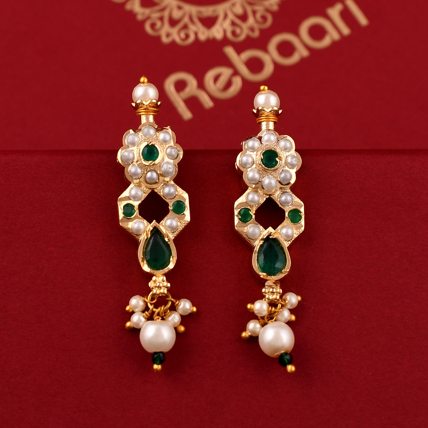 Dazzling Gold Plated Jadau Necklace Set