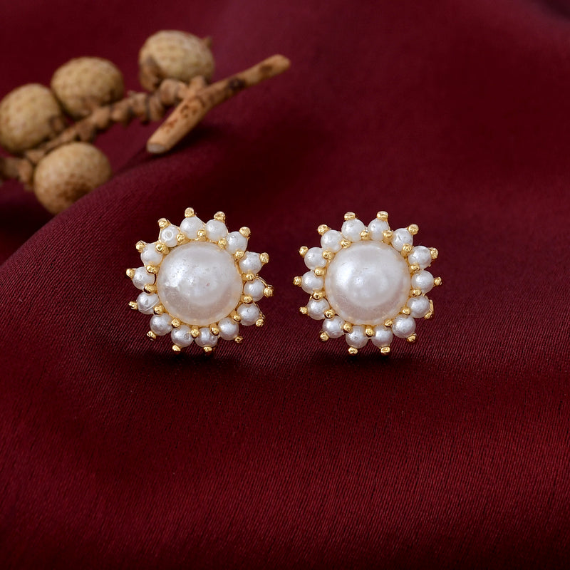Small Size Pearl Studs