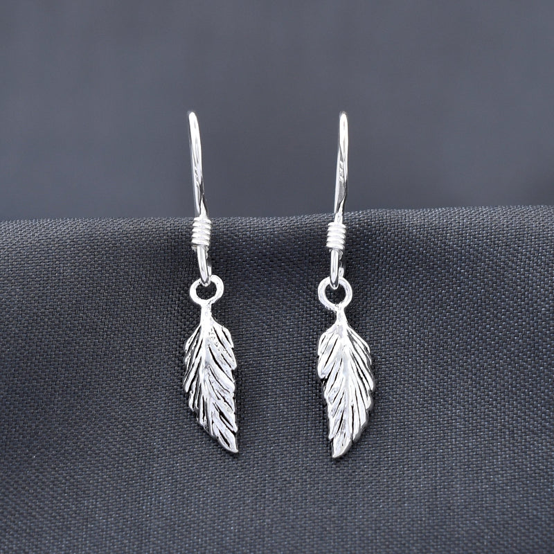 Small Leaf Engraved 925 Sterling Silver Earring