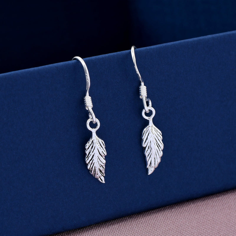 Small Leaf Engraved 925 Sterling Silver Earring