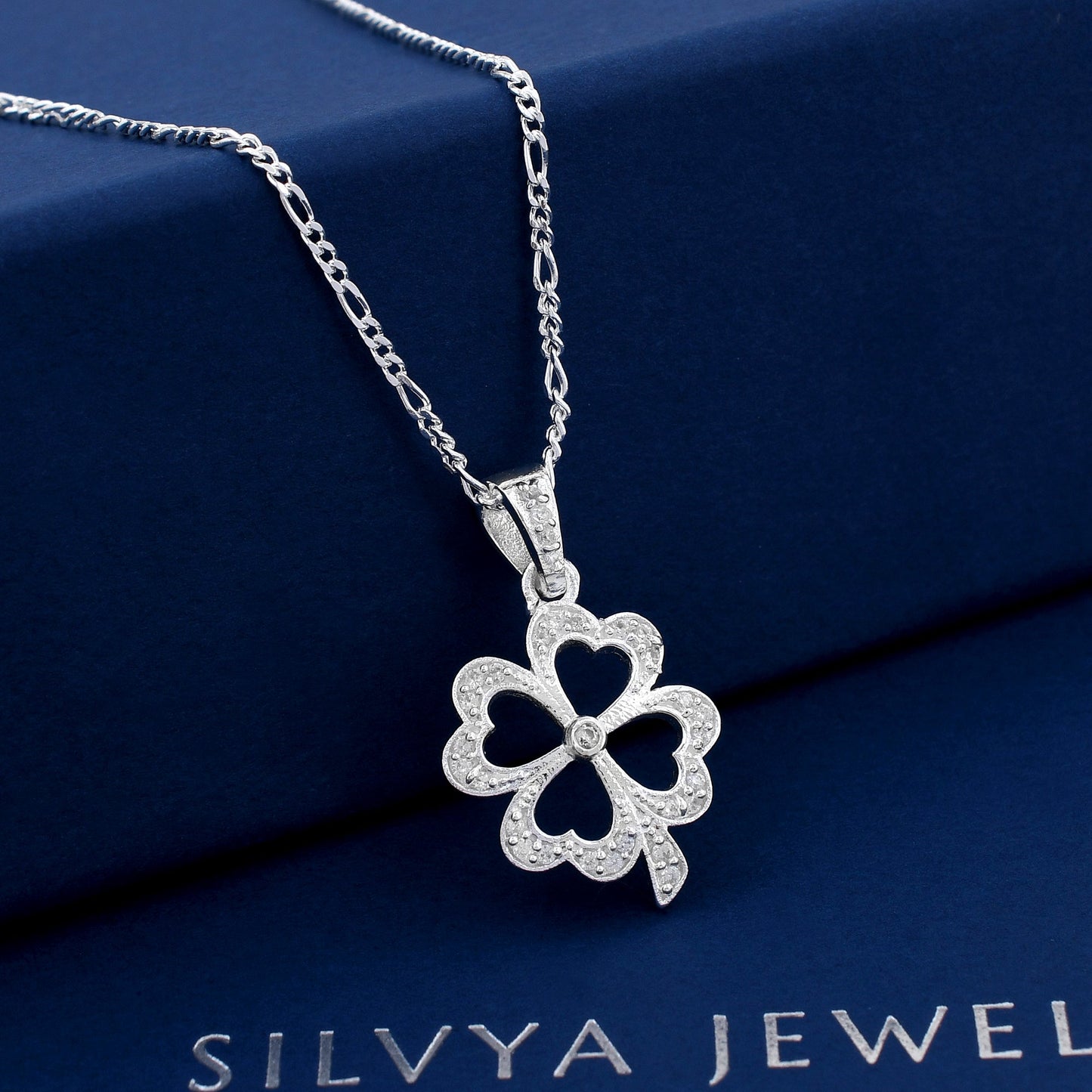 Elegant Flower Design 925 Sterling Silver Pendant