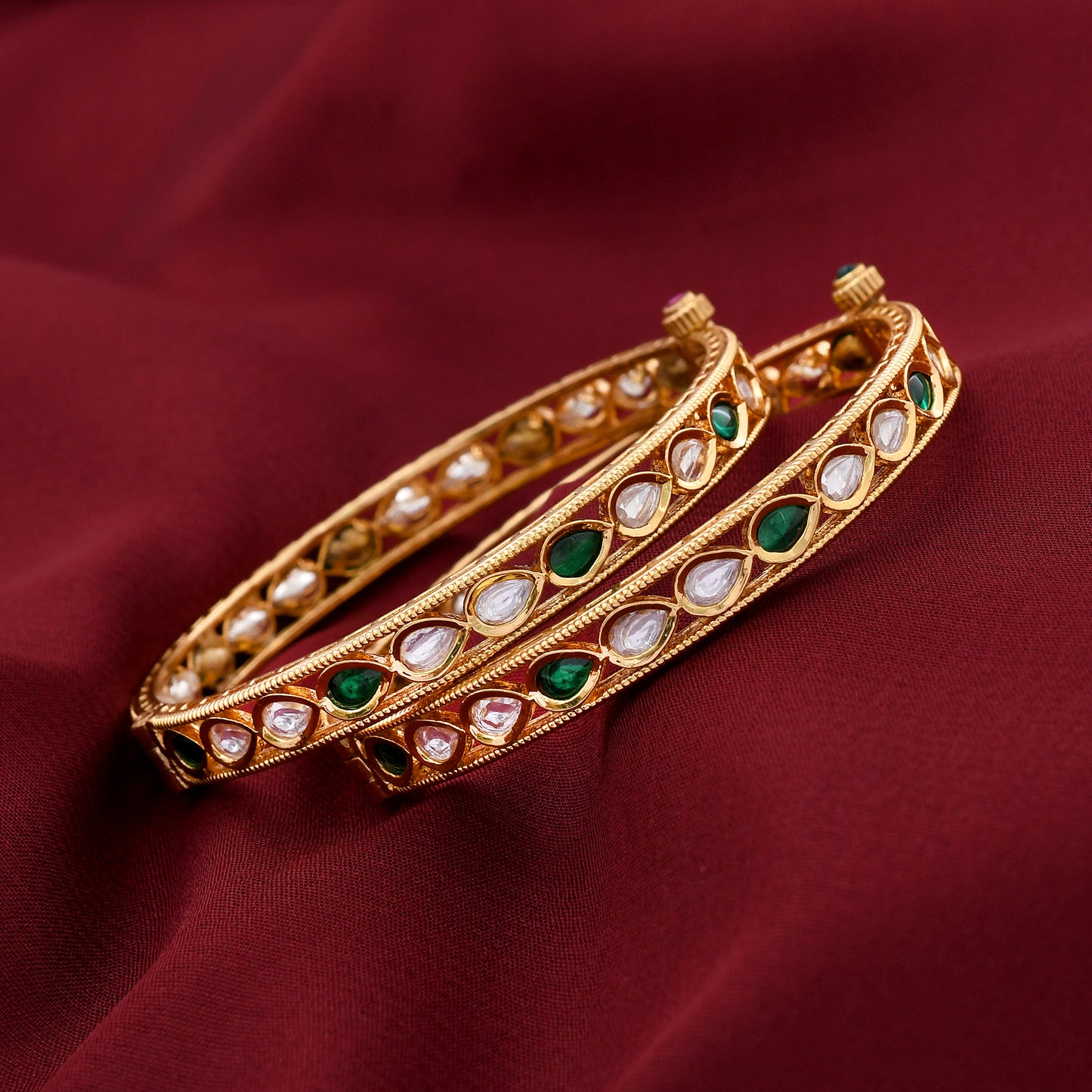 Single Line Gold Plated Kundan Polki Bangle