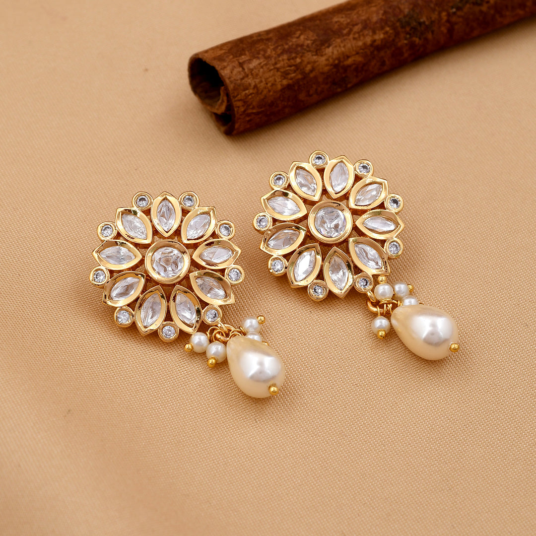 Flower Design Kundan Choker Set