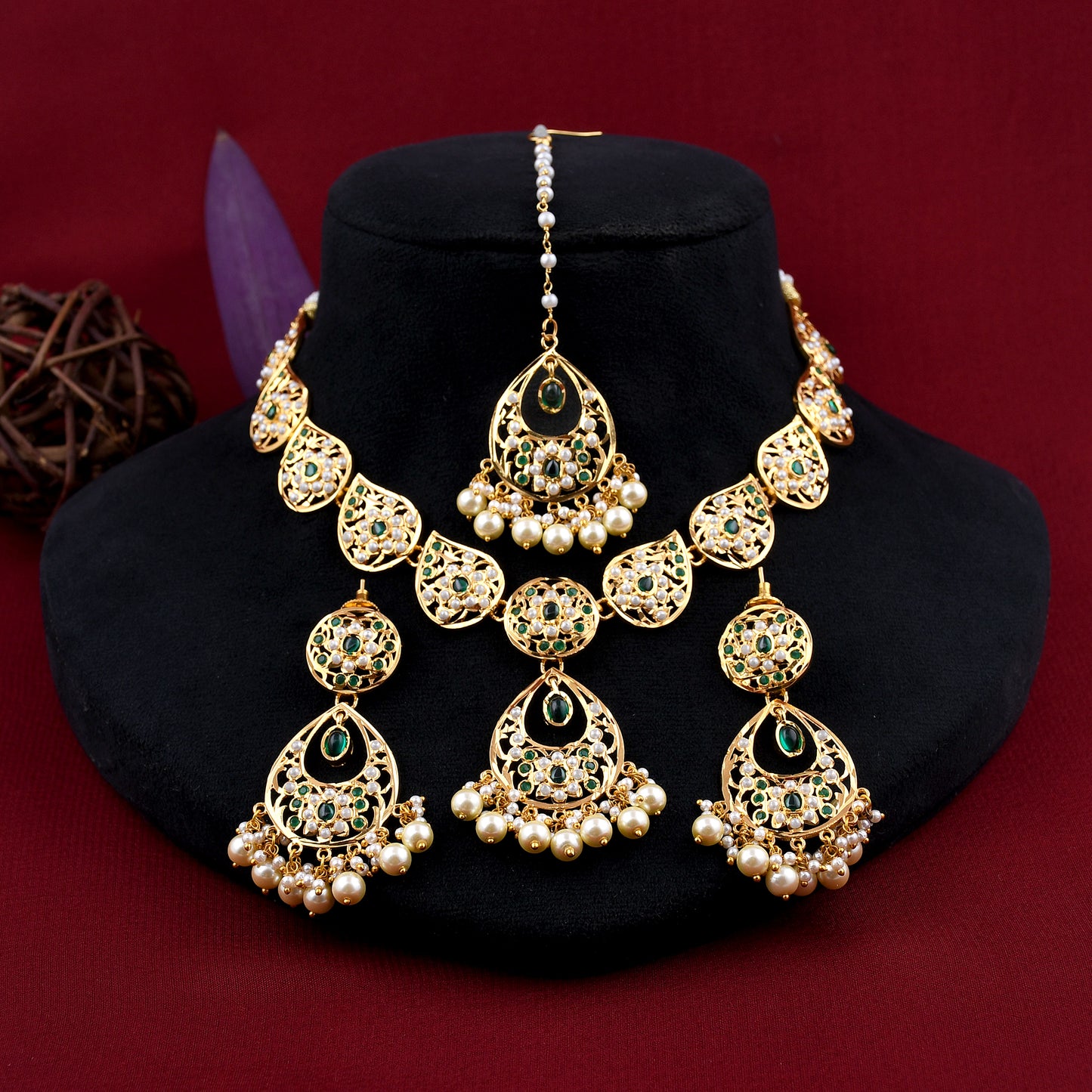 Designer Gold Plated Jadaau Necklace Set