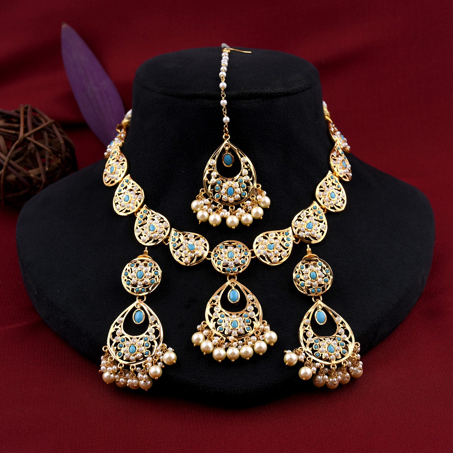 Designer Gold Plated Jadaau Necklace Set