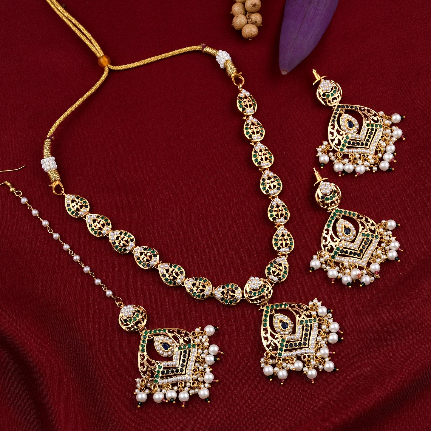 Gold Plated Jadaau Necklace Set