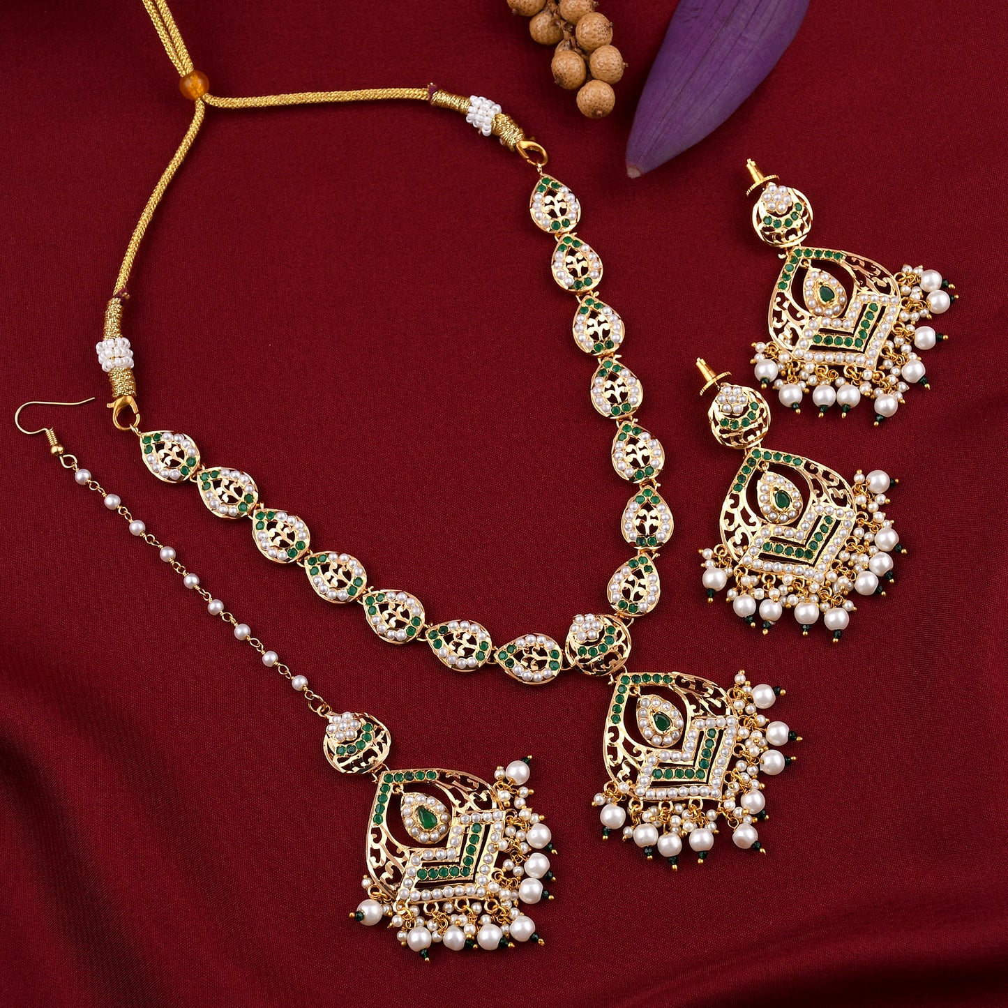 Gold Plated Jadaau Necklace Set