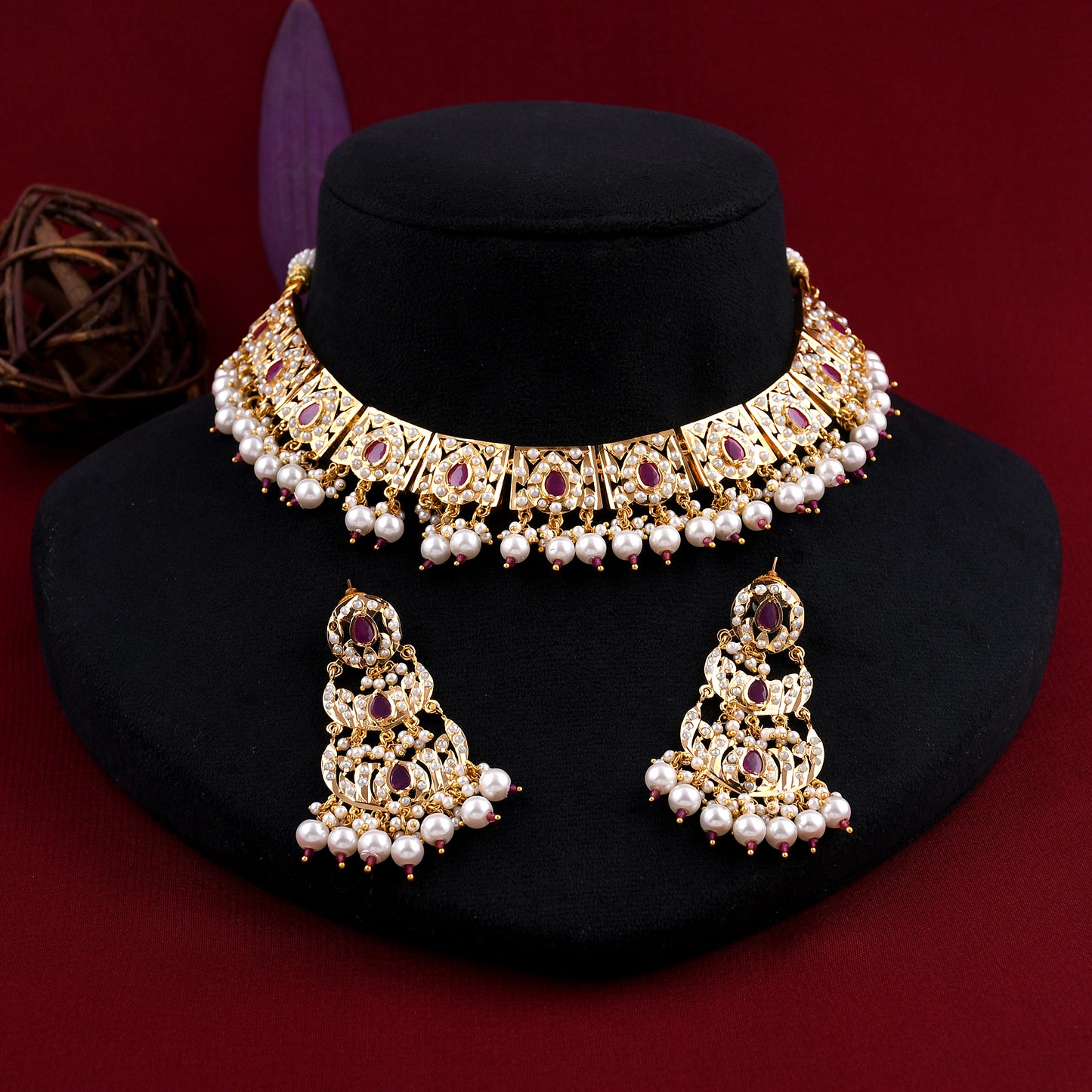 Elegant Gold Plated Jadaau Necklace Set
