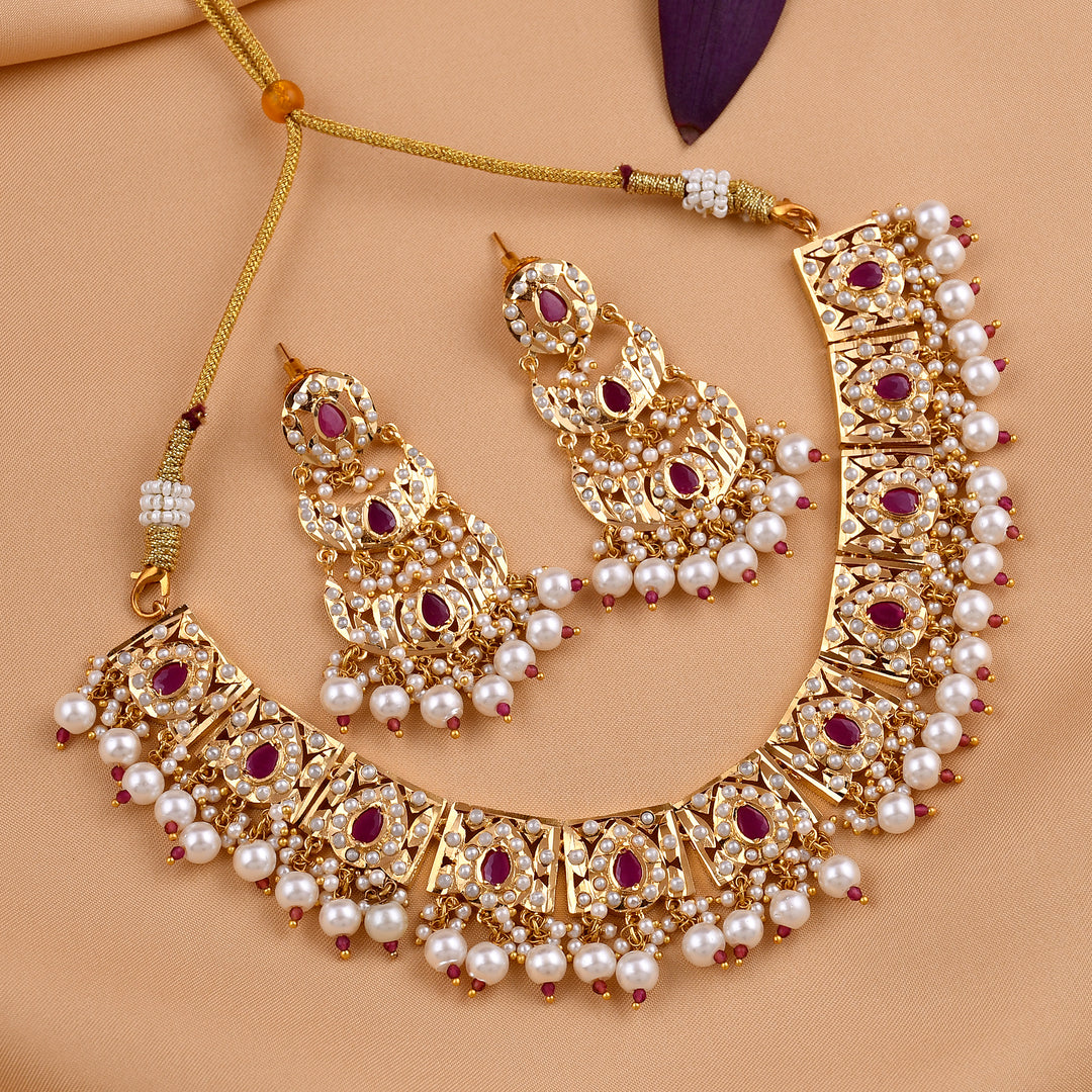 Elegant Gold Plated Jadaau Necklace Set