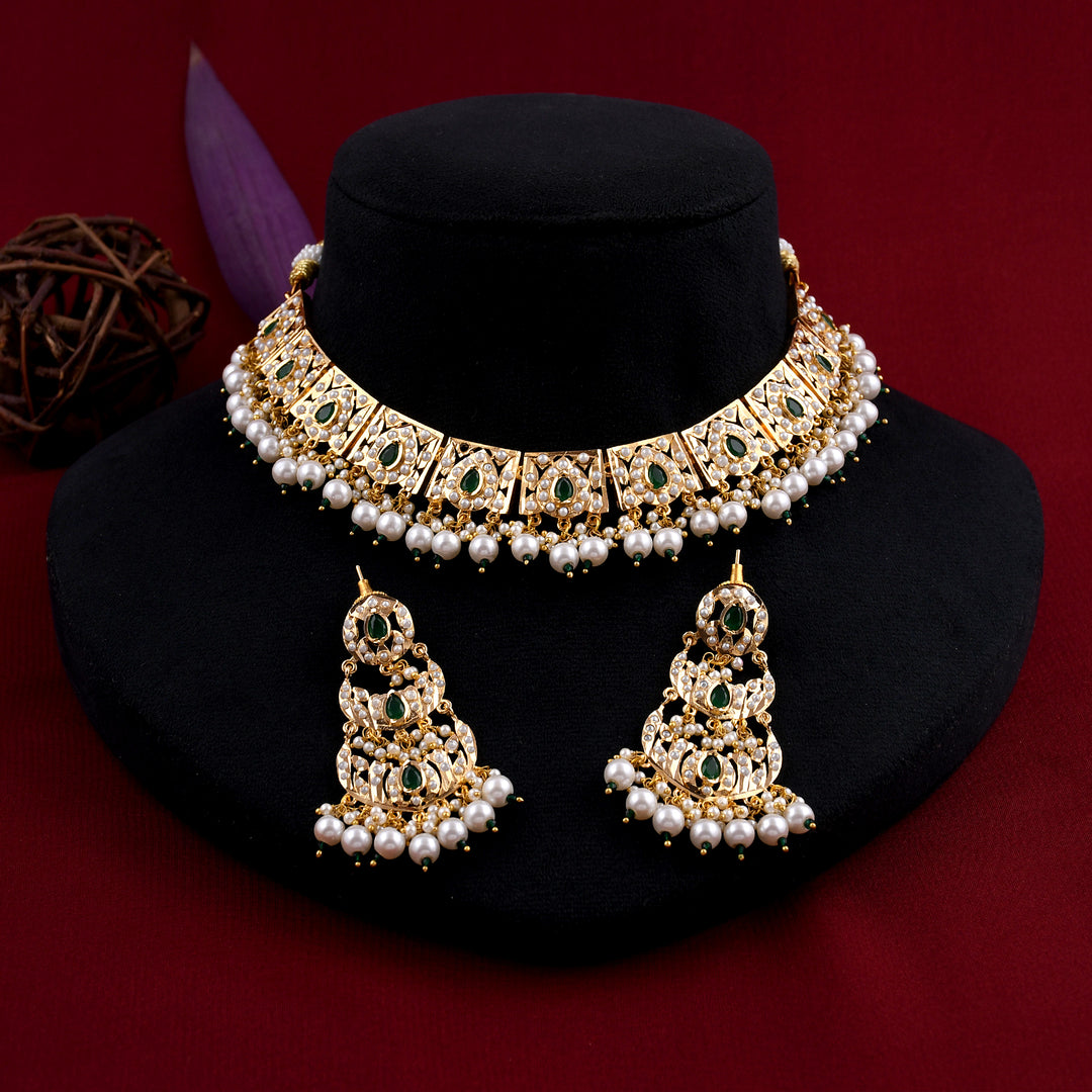 Elegant Gold Plated Jadaau Necklace Set