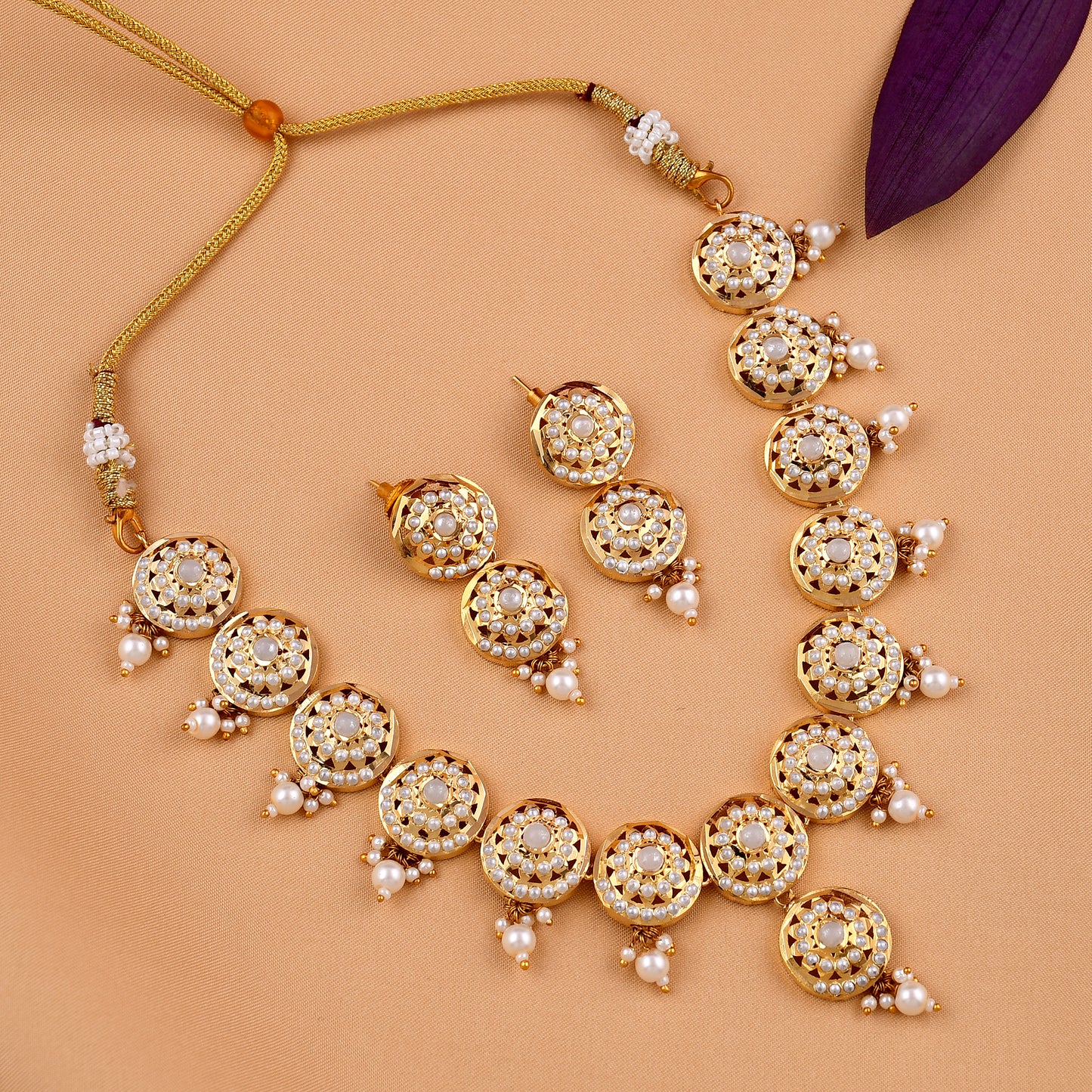 Traditional Jadaau Necklace Set