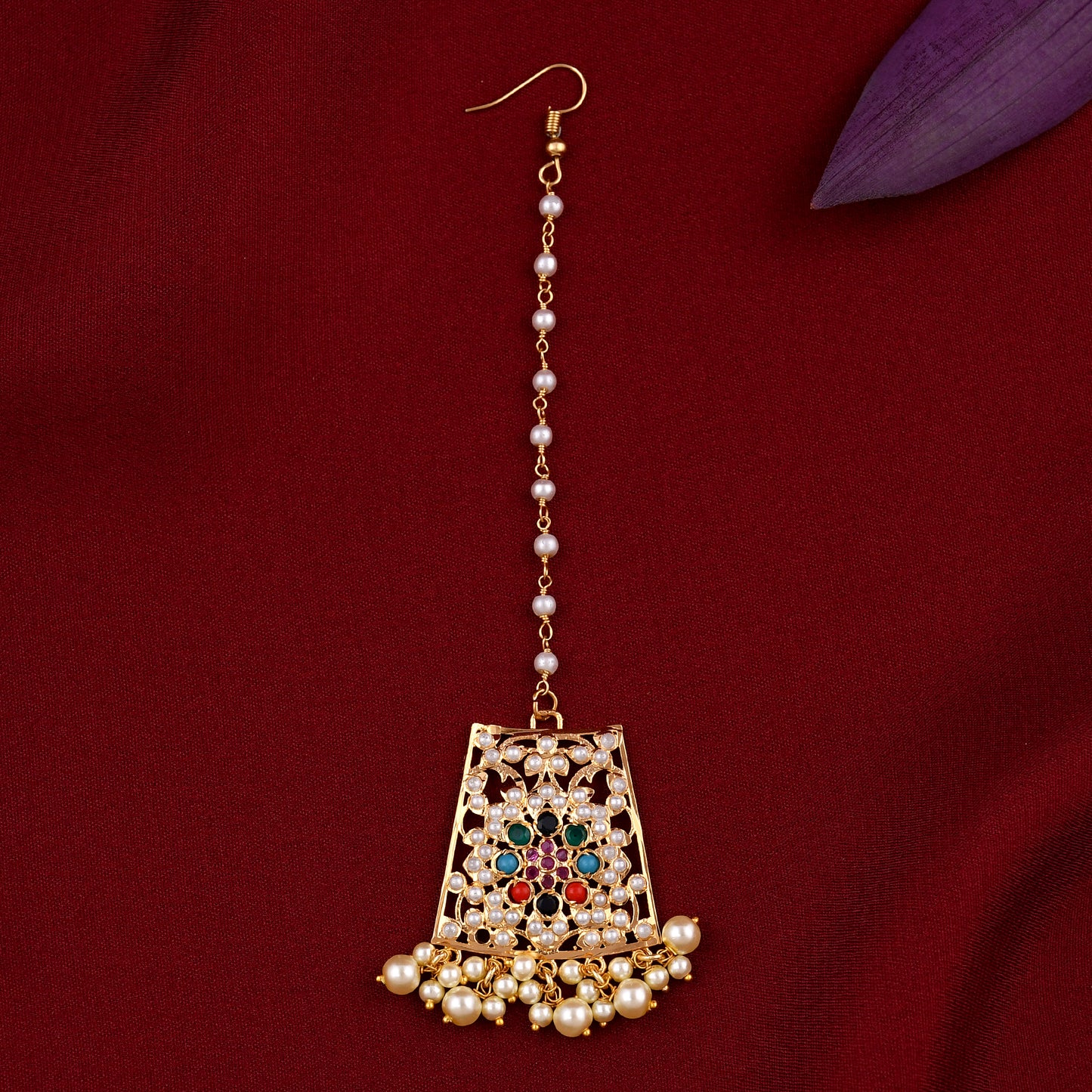 Jadau Chand Necklace Set