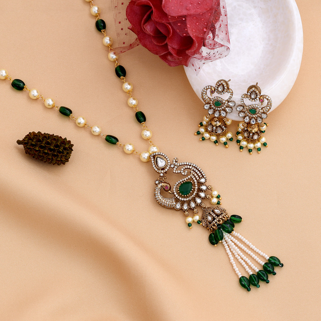 Exclusive Victorian Pendant Set