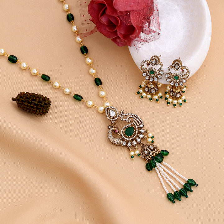 Exclusive Victorian Pendant Set