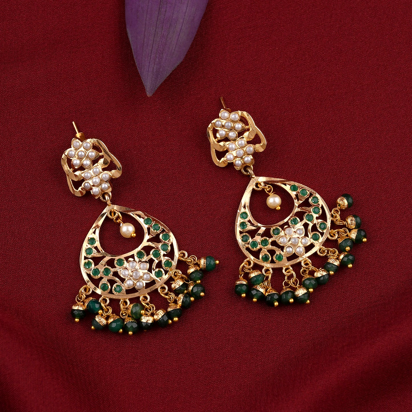 Dazzling Gold Plated Jadau Necklace Set