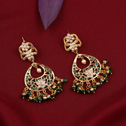 Dazzling Gold Plated Jadau Necklace Set