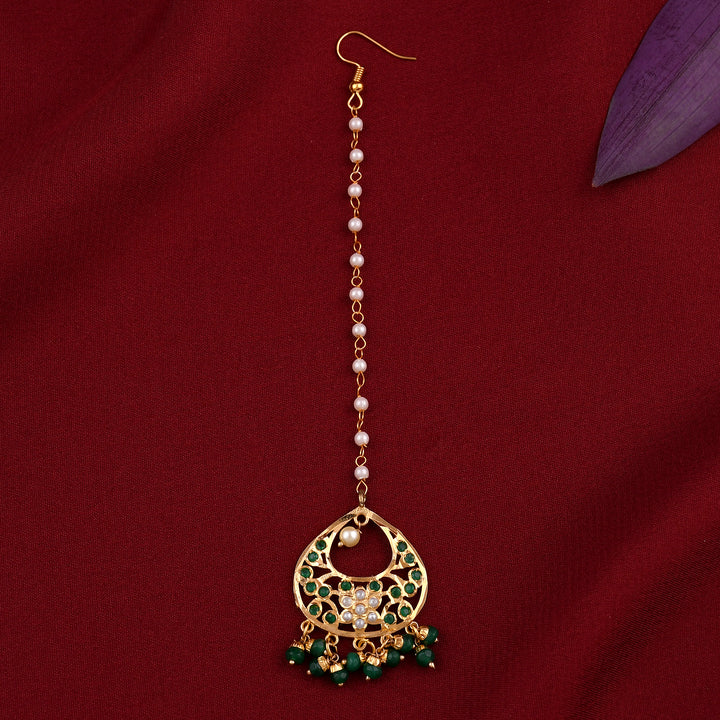 Dazzling Gold Plated Jadau Necklace Set