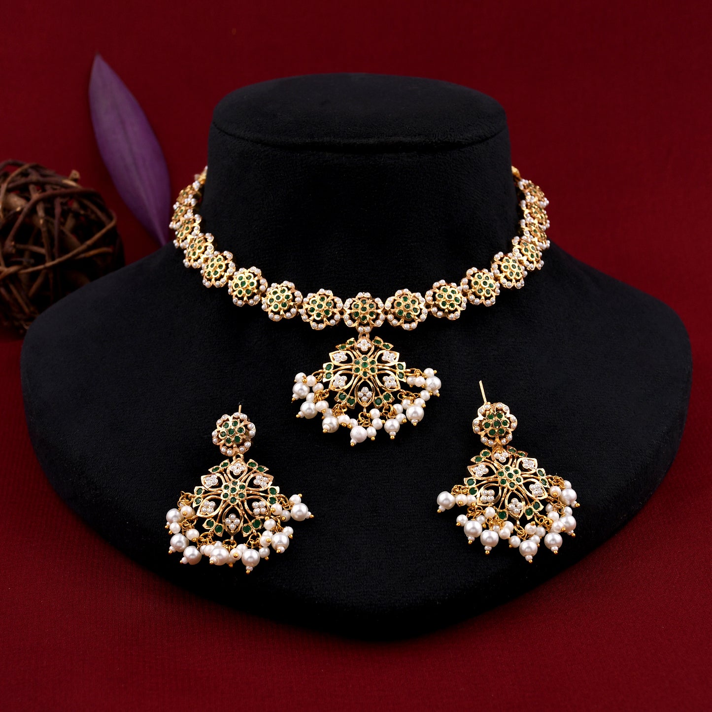 Flower Design Gold Plated Jadaau Necklace Set