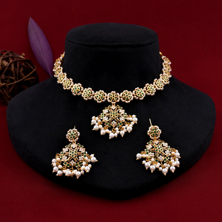 Flower Design Gold Plated Jadaau Necklace Set