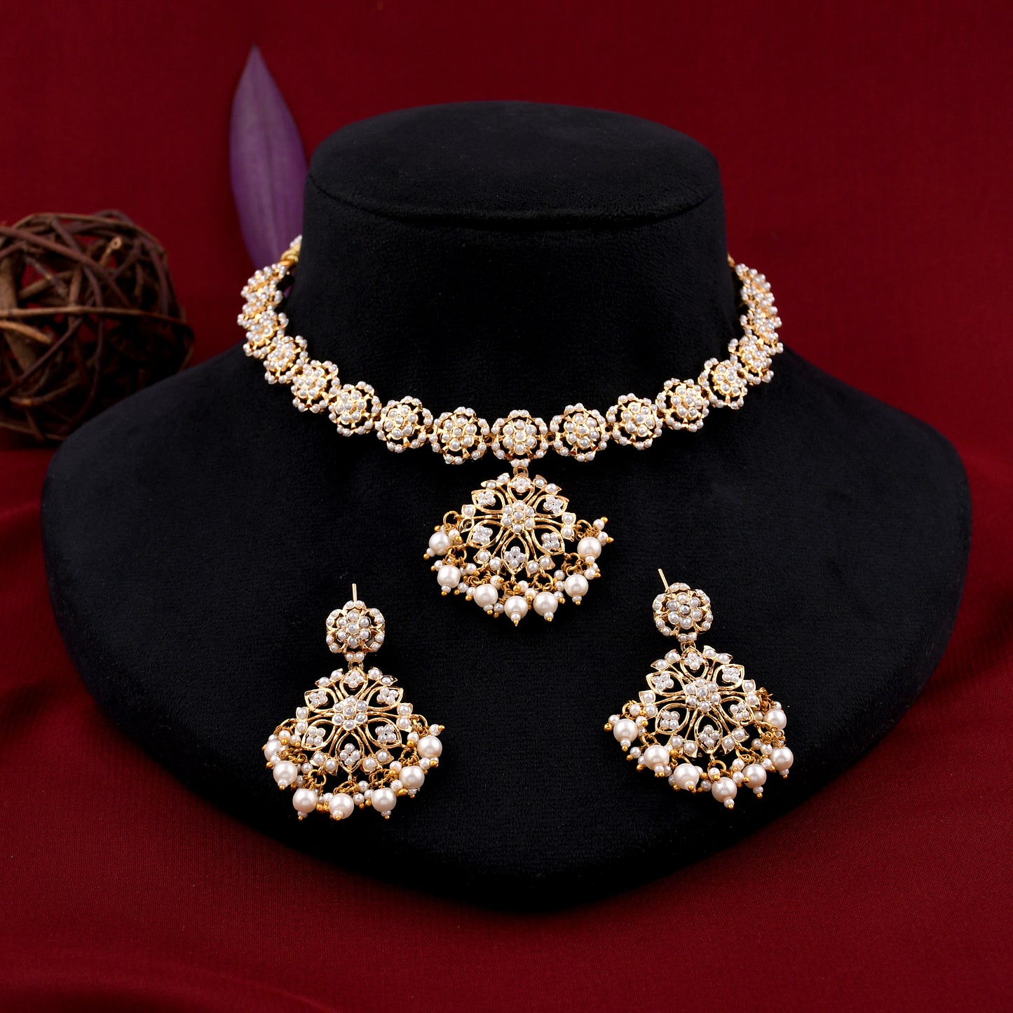 Flower Design Gold Plated Jadaau Necklace Set