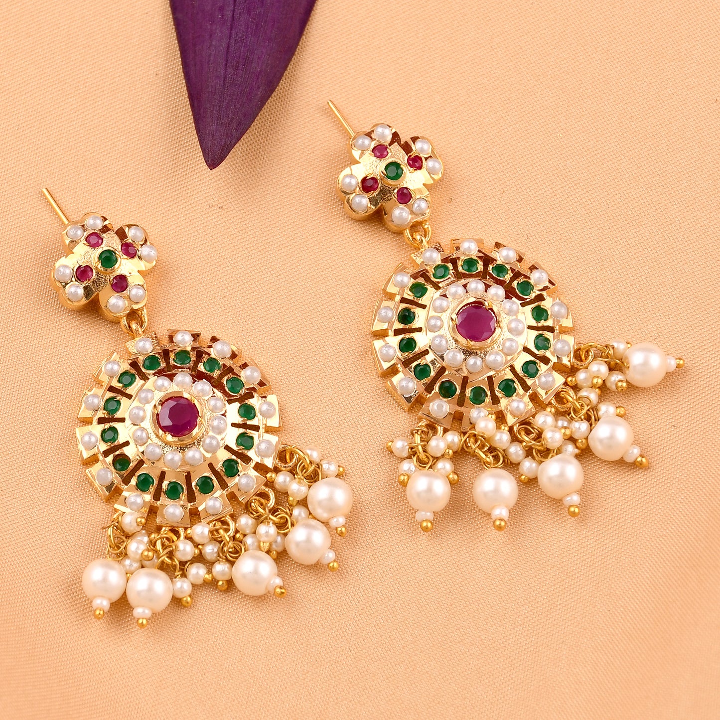 Elegant Sparkling Circle Pearl Jadaau Earrings