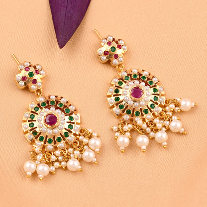 Elegant Sparkling Circle Pearl Jadaau Earrings