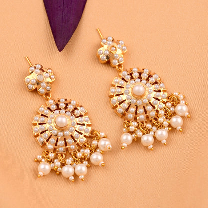 Elegant Sparkling Circle Pearl Jadaau Earrings