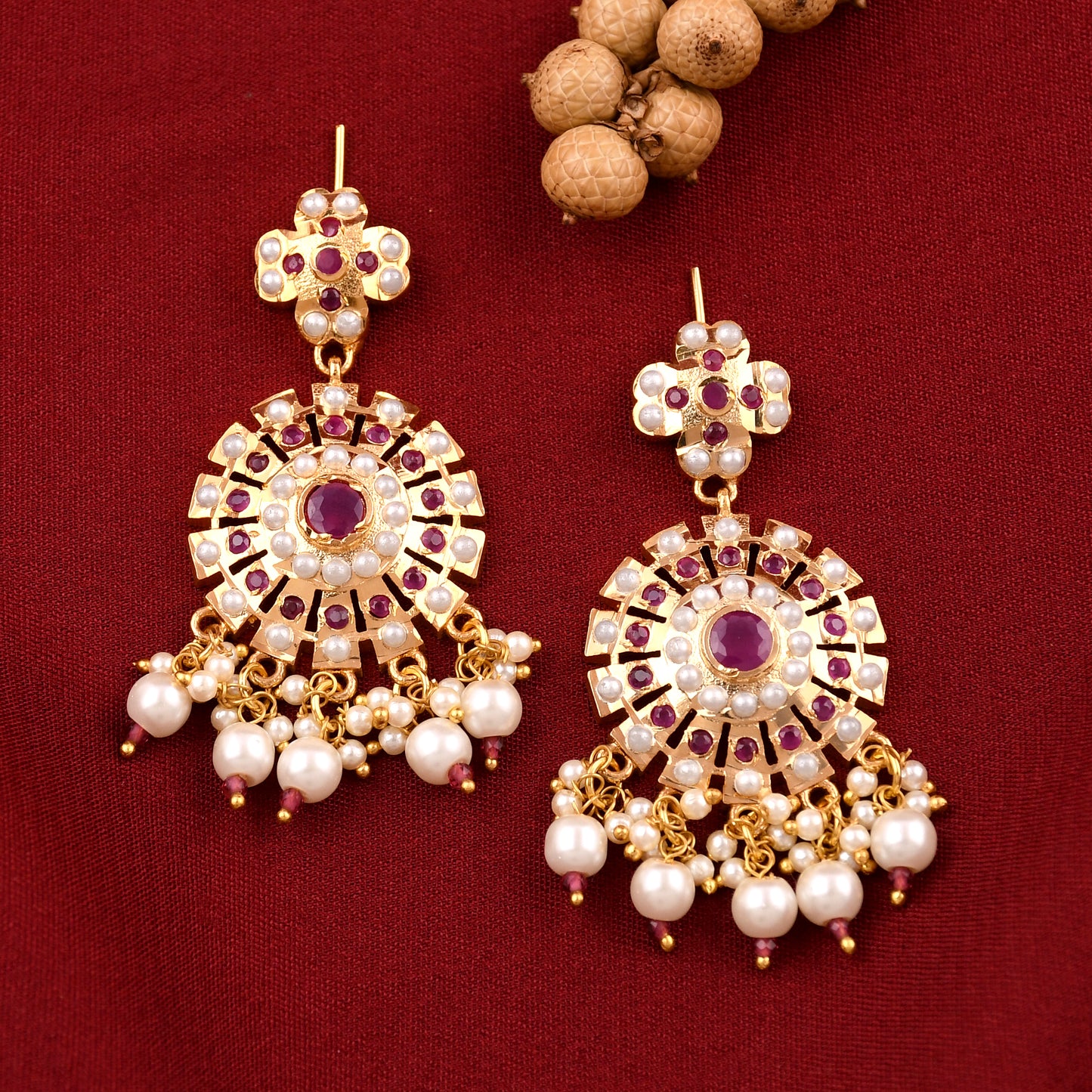 Elegant Sparkling Circle Pearl Jadaau Earrings