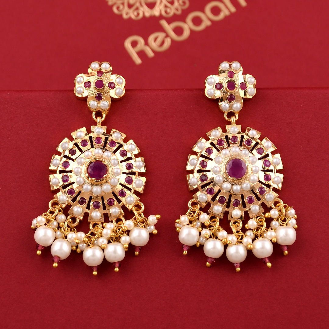 Elegant Sparkling Circle Pearl Jadaau Earrings