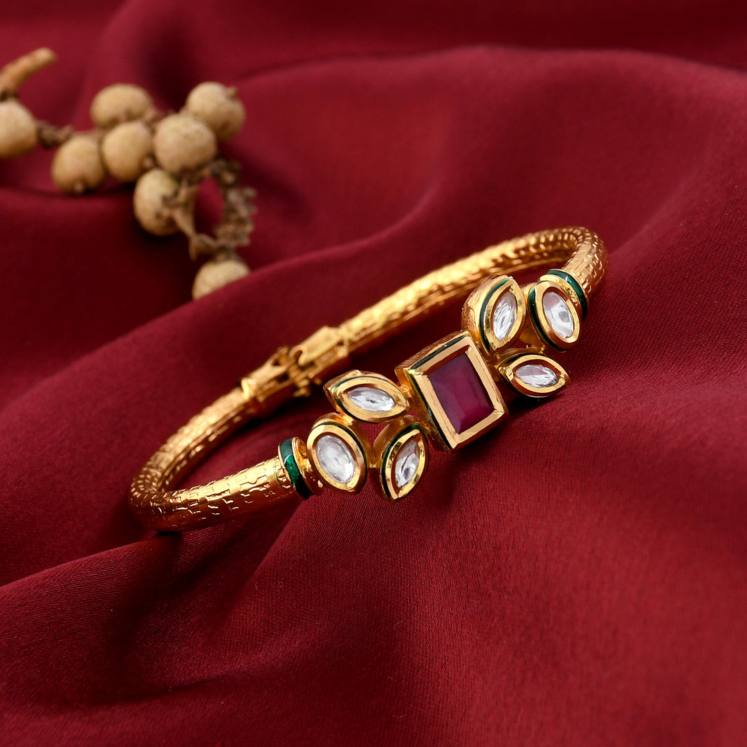 Openable Kundan Bracelet